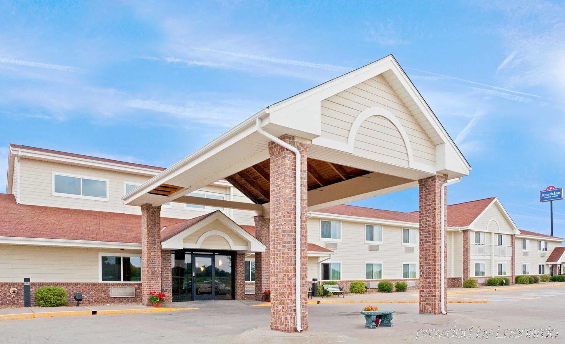 Americinn By Wyndham Northfield Dış mekan fotoğraf